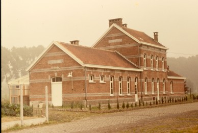MICHELBEKE  DIA 77-170.jpg